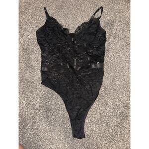 Nasty gal lace body size large
